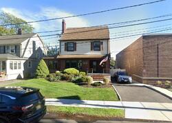 Pre-foreclosure in  LUDLOW PL Westfield, NJ 07090