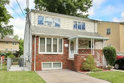 Pre-foreclosure Listing in WALNUT ST RIDGEFIELD, NJ 07657