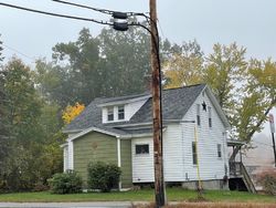 Pre-foreclosure in  VILLAGE ST Concord, NH 03303