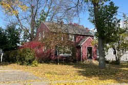 Pre-foreclosure in  3RD ST NE Rochester, MN 55906