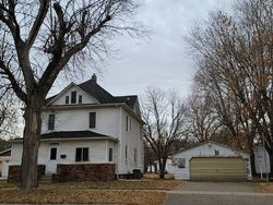 Pre-foreclosure Listing in S WALNUT ST BELLE PLAINE, MN 56011