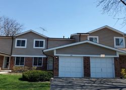 Pre-foreclosure in  N JAMESTOWN DR Palatine, IL 60074