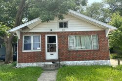 Pre-foreclosure in  BROWN ST East Alton, IL 62024