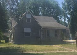 Pre-foreclosure in  S CENTRAL AVE Wood River, IL 62095