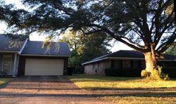 Pre-foreclosure in  N WICKFORD CIR Shreveport, LA 71115