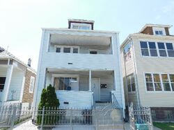 Pre-foreclosure in  S 50TH AVE Cicero, IL 60804