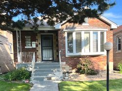 Pre-foreclosure in  S SEELEY AVE Chicago, IL 60620