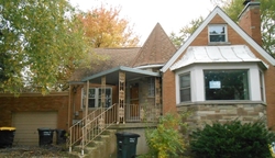 Pre-foreclosure in  WENTWORTH AVE Lansing, IL 60438