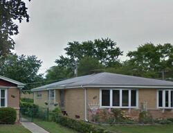 Pre-foreclosure in  KARLOV AVE Skokie, IL 60076