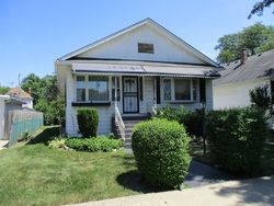 Pre-foreclosure in  S 21ST AVE Maywood, IL 60153