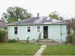 Pre-foreclosure in  CROSSHALL ST Richmond, IN 47374