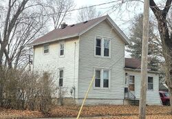 Pre-foreclosure in  N 4TH ST Oregon, IL 61061