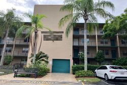 Pre-foreclosure in  SW 6TH ST  Hollywood, FL 33027