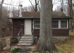 Pre-foreclosure in  NORTHWESTERN WAY Hopatcong, NJ 07843