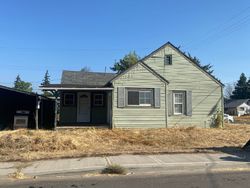 Pre-foreclosure in  S GRANT ST Goldendale, WA 98620