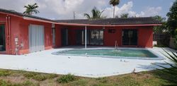 Pre-foreclosure in  NE 11TH ST Pompano Beach, FL 33062