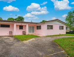 Pre-foreclosure in  NW 196TH ST Miami, FL 33169