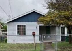 Pre-foreclosure in  DRAKE AVE San Antonio, TX 78204