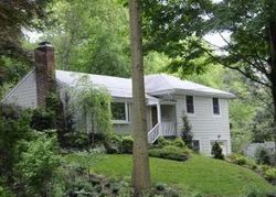 Pre-foreclosure in  ROSS HILL RD Fairfield, CT 06824