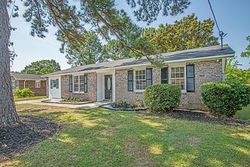 Pre-foreclosure in  OVALDALE DR North Charleston, SC 29418