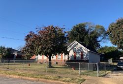 Pre-foreclosure in  KENTUCKY ST Memphis, TN 38106