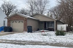 Pre-foreclosure in  CROISSANT ST Dearborn Heights, MI 48125