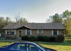 Pre-foreclosure in  PUTNAM DR Nashville, TN 37218