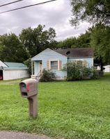 Pre-foreclosure in  RANDOLPH ST Shelbyville, TN 37160