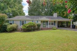 Pre-foreclosure in  NETHER LN Moore, SC 29369