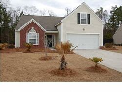 Pre-foreclosure in  BREEZEWAY CIR Charleston, SC 29492