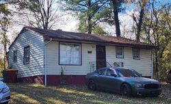 Pre-foreclosure in  6TH ST Petersburg, VA 23803