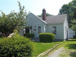 Pre-foreclosure in  HAWTHORNE AVE Lorain, OH 44052