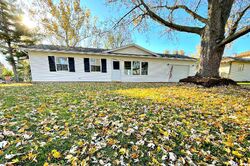  Manor Ln, Mchenry IL