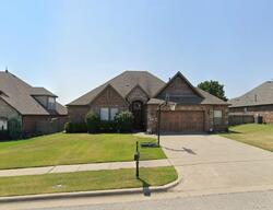 Pre-foreclosure in  E MEMPHIS ST Broken Arrow, OK 74014