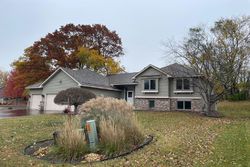 Pre-foreclosure in  BALDWIN AVE Inver Grove Heights, MN 55077