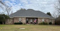 Pre-foreclosure in  BRIDGES DR N Daphne, AL 36526