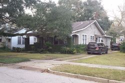 Pre-foreclosure in  PALMETTO ST Mobile, AL 36604