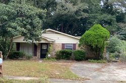 Pre-foreclosure in  PHILLIPS LN Mobile, AL 36618