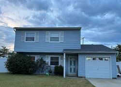 Pre-foreclosure in  EASTLAND RD Brick, NJ 08723