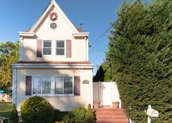 Pre-foreclosure in  BERG AVE Trenton, NJ 08610