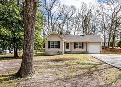 Pre-foreclosure in  CARRIAGE HILLS CT Richlands, NC 28574