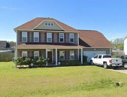 Pre-foreclosure in  RUNNING FOX RD Hope Mills, NC 28348
