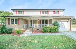 Pre-foreclosure Listing in ROCKY RIVER RD HARRISBURG, NC 28075