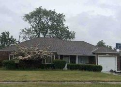 Pre-foreclosure in  FORESTVIEW AVE Euclid, OH 44132