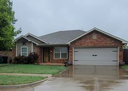 Pre-foreclosure Listing in NW 136TH TER PIEDMONT, OK 73078