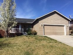 Pre-foreclosure in  PUFFIN DR Bend, OR 97701
