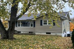 Pre-foreclosure Listing in S TIMBER LN EUREKA, IL 61530