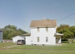 Pre-foreclosure in  N MAIN ST Farmington, IL 61531