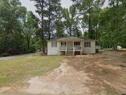 Pre-foreclosure in  ROBERSON ST Columbia, SC 29203