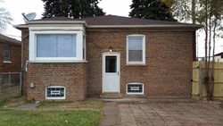 Pre-foreclosure in  E 125TH PL Chicago, IL 60628